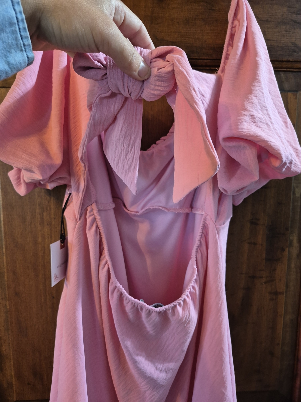 Puff-Sleeve Midi Dress in Pink - Picture 5 of 8